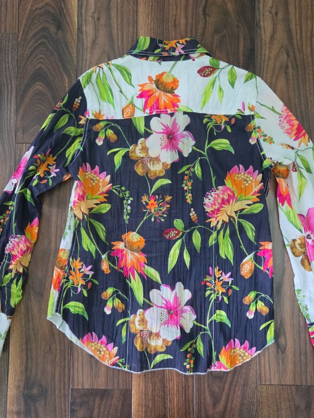 Cino Floral Button Down Shirt 100% Cotton Size Medium Boho Resort Chic - Picture 2 of 7
